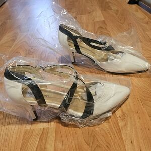 Black and White Women's Heels NWOT
